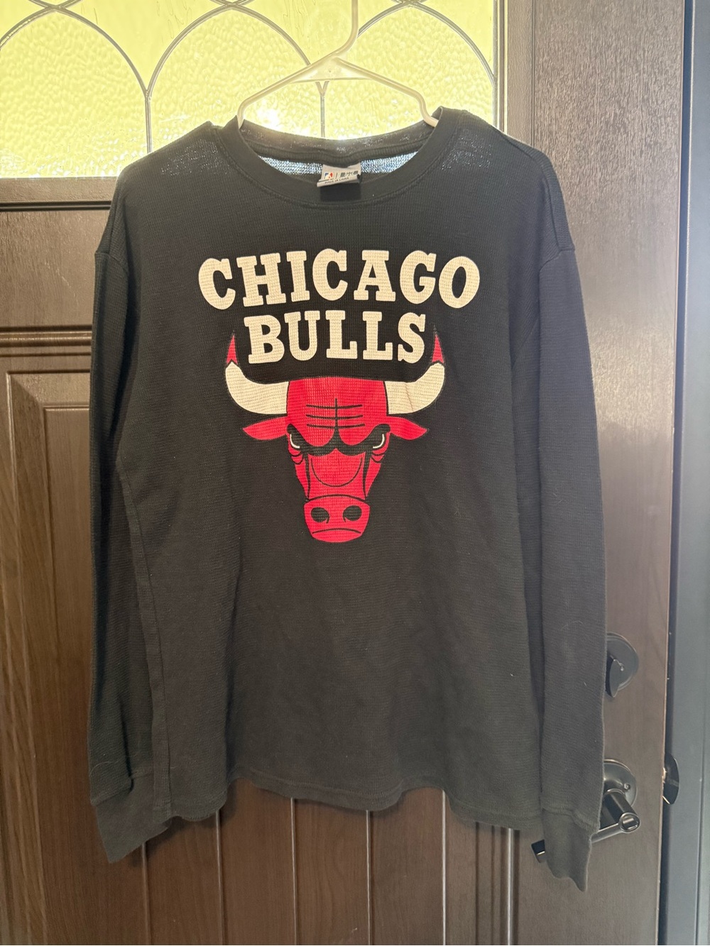 Chicago Bulls Kids Long-Sleeve Tee - Black & Red